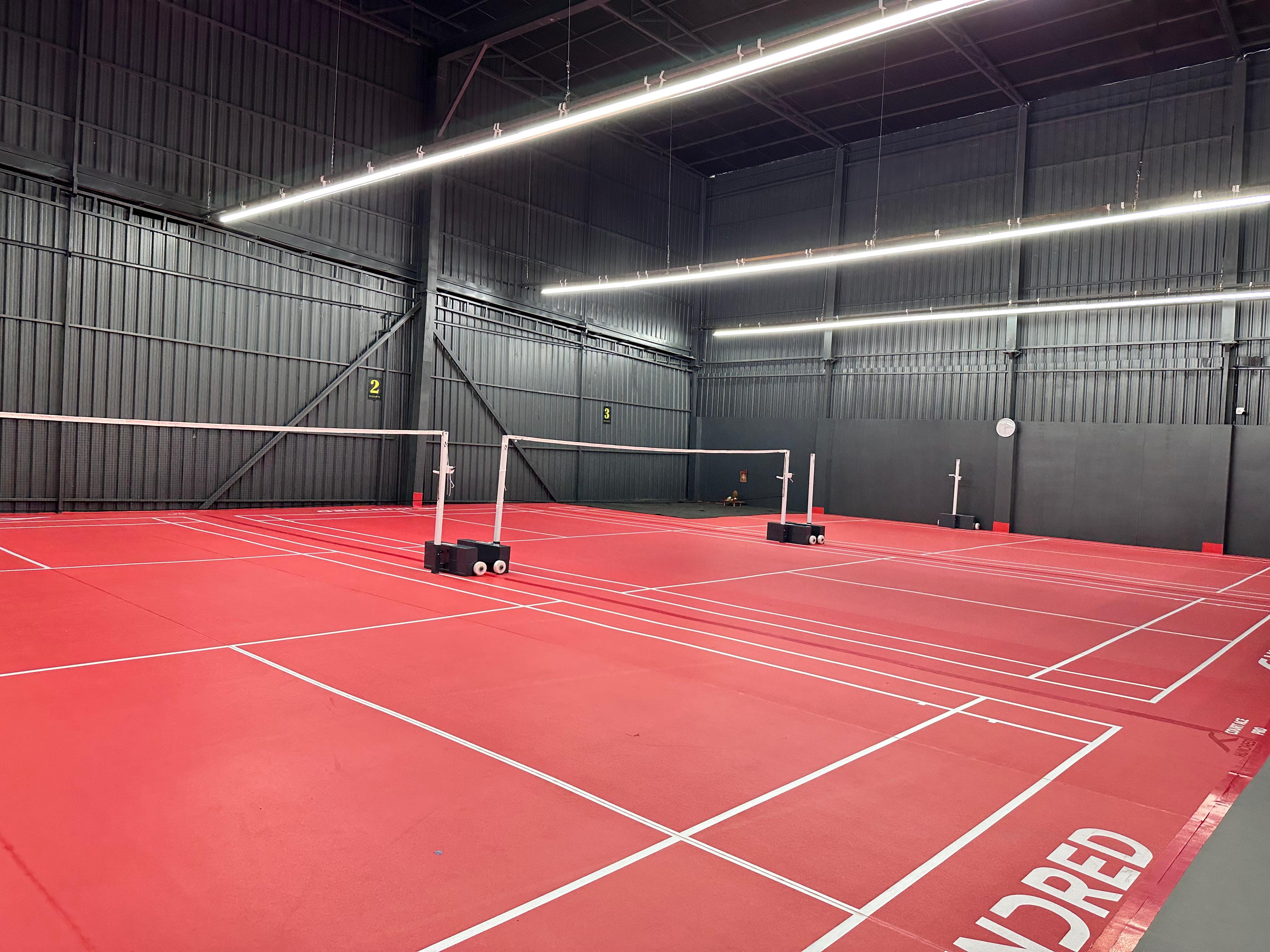 4COURTS - Badminton Arena