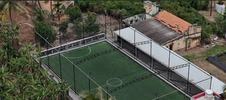 5's crew football turf