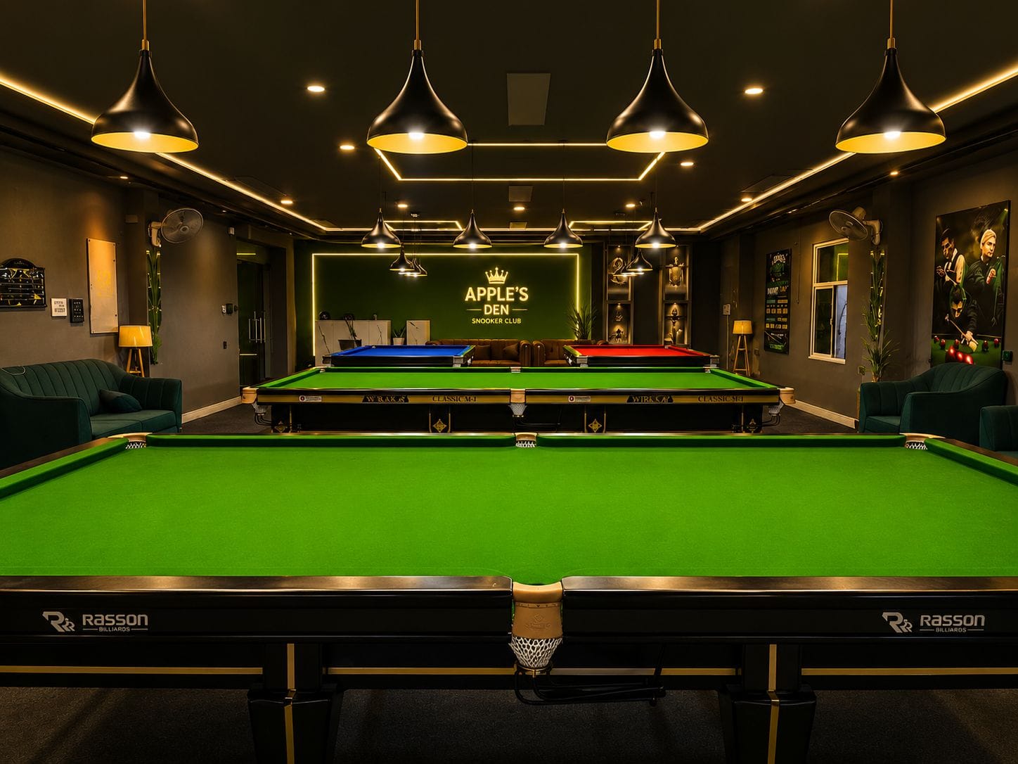 Apples Den Break and Pot Snooker Lounge