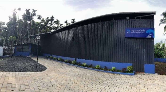 Aqua Splash Family Swimming Pool