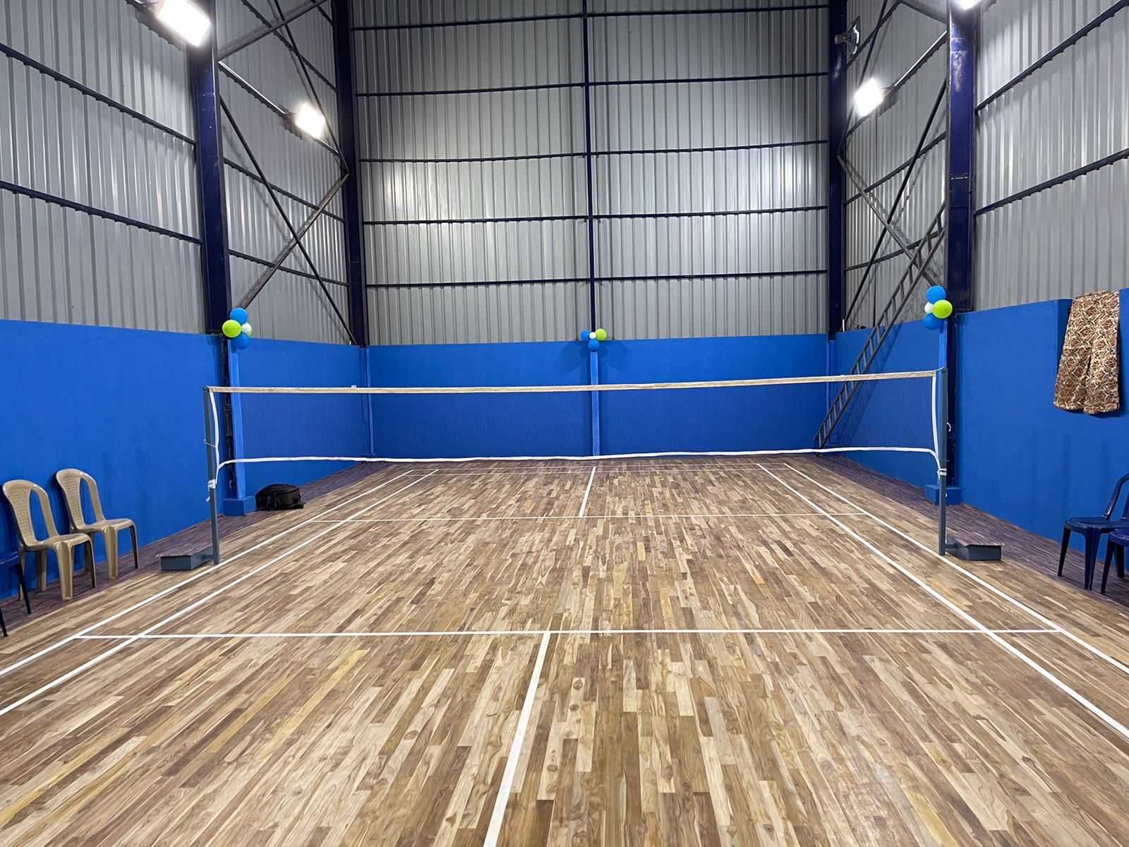 A square Badminton Zone