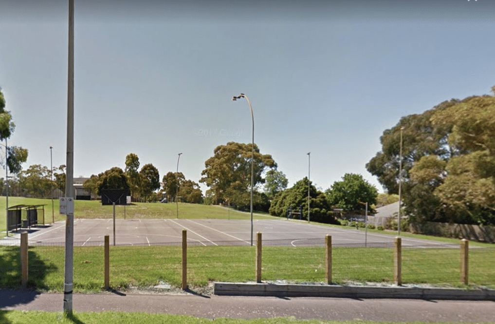 Basketball court-Box Hill