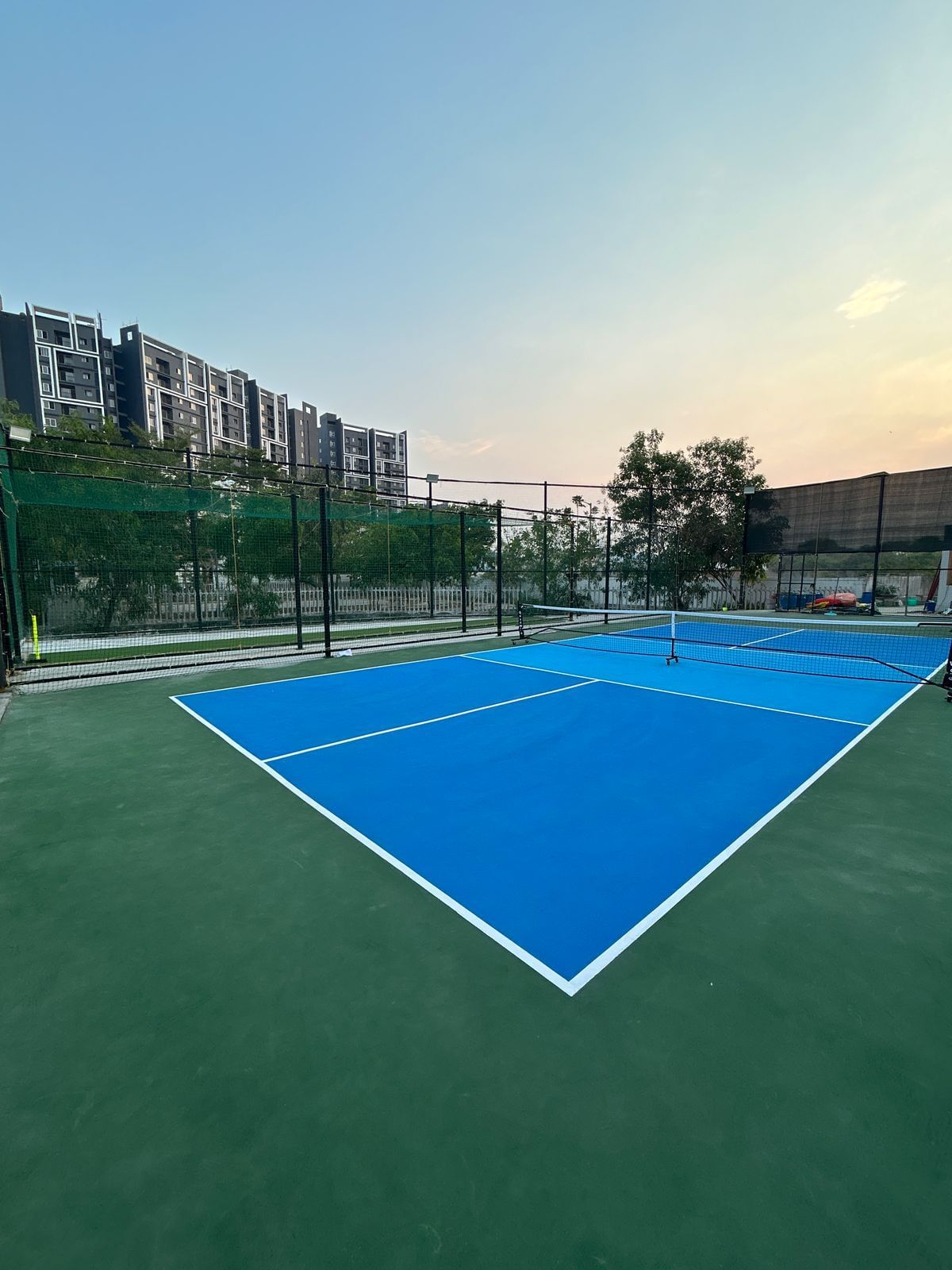 Breezy Paddle & Pitch