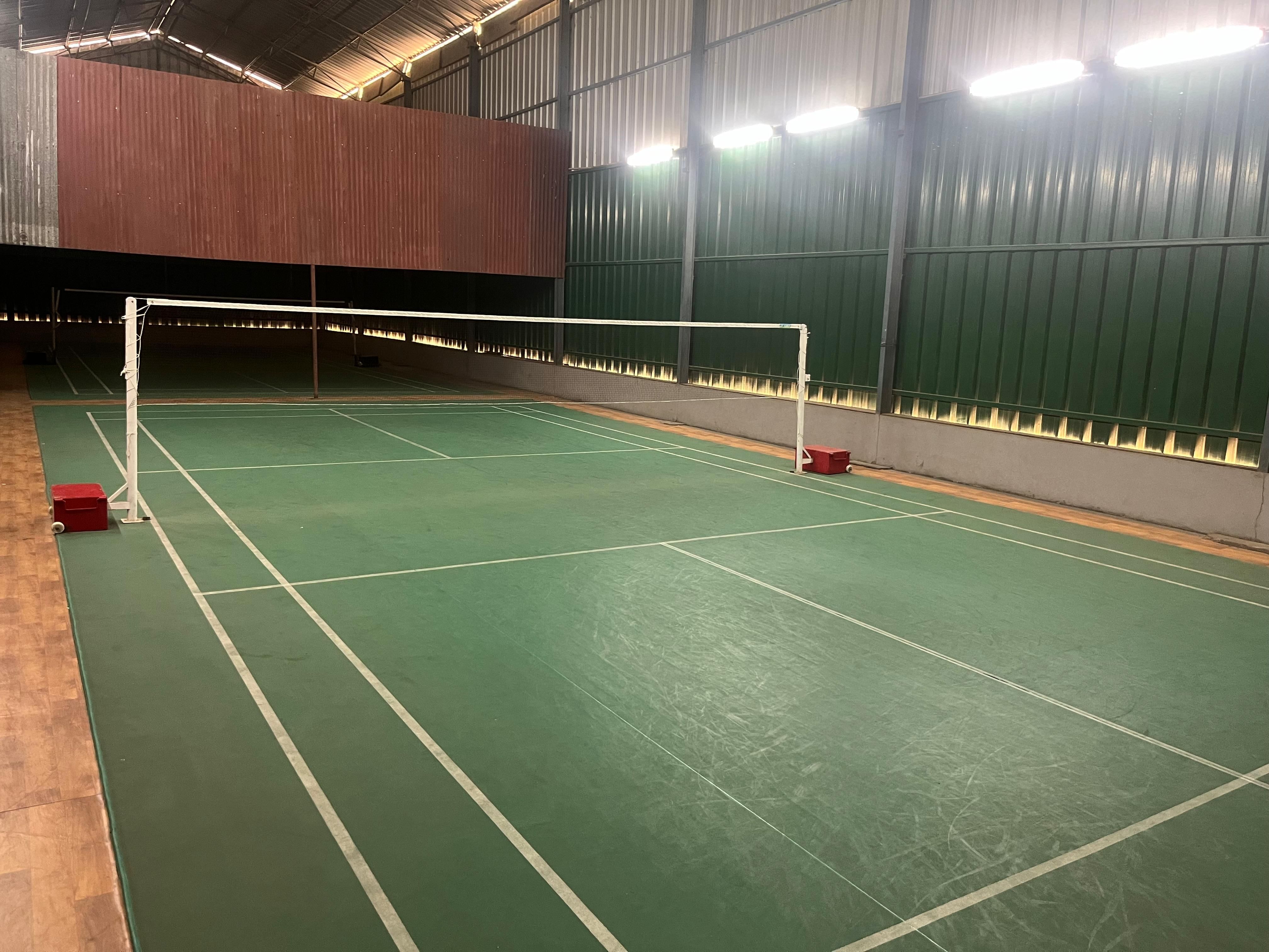 COURT(esy) Badminton