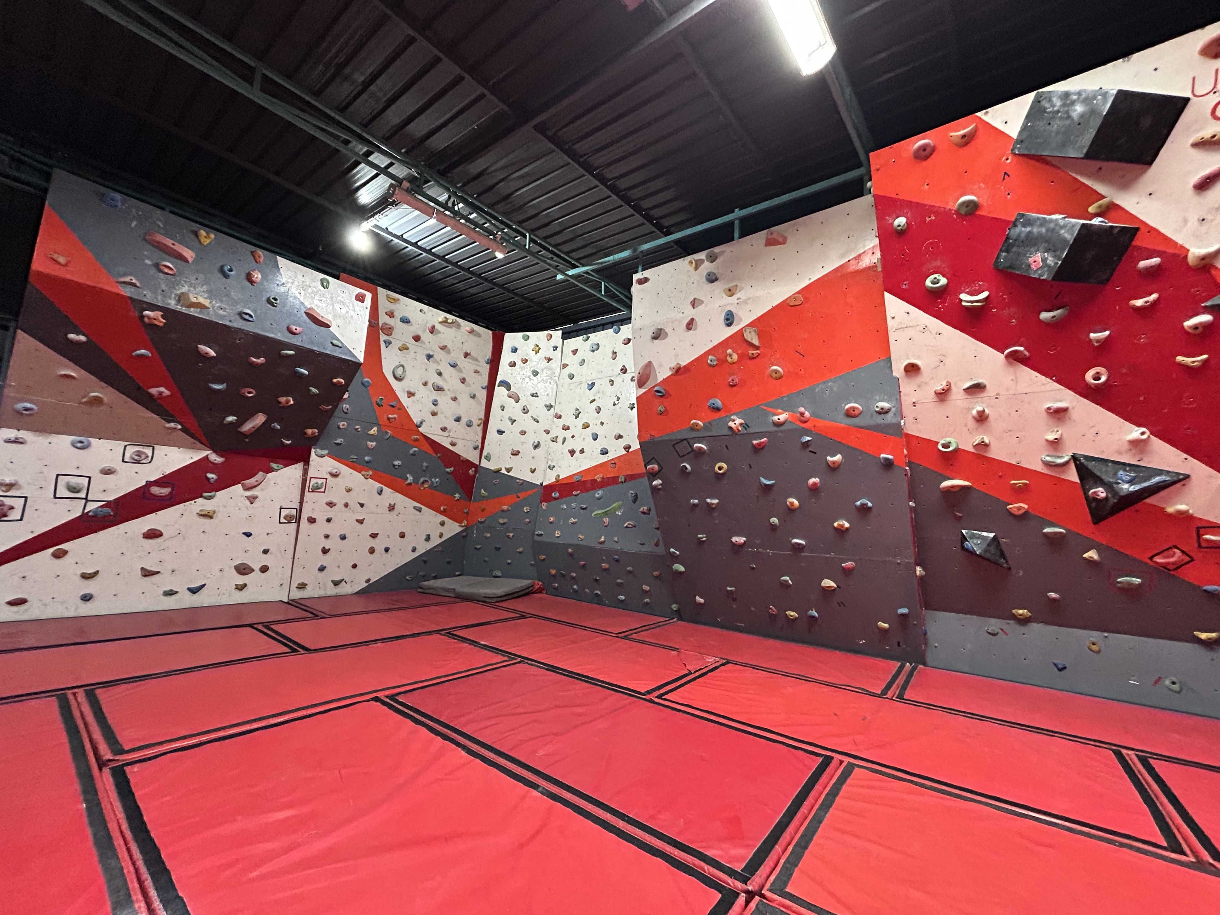 Urban Climbers - The Boulder Project