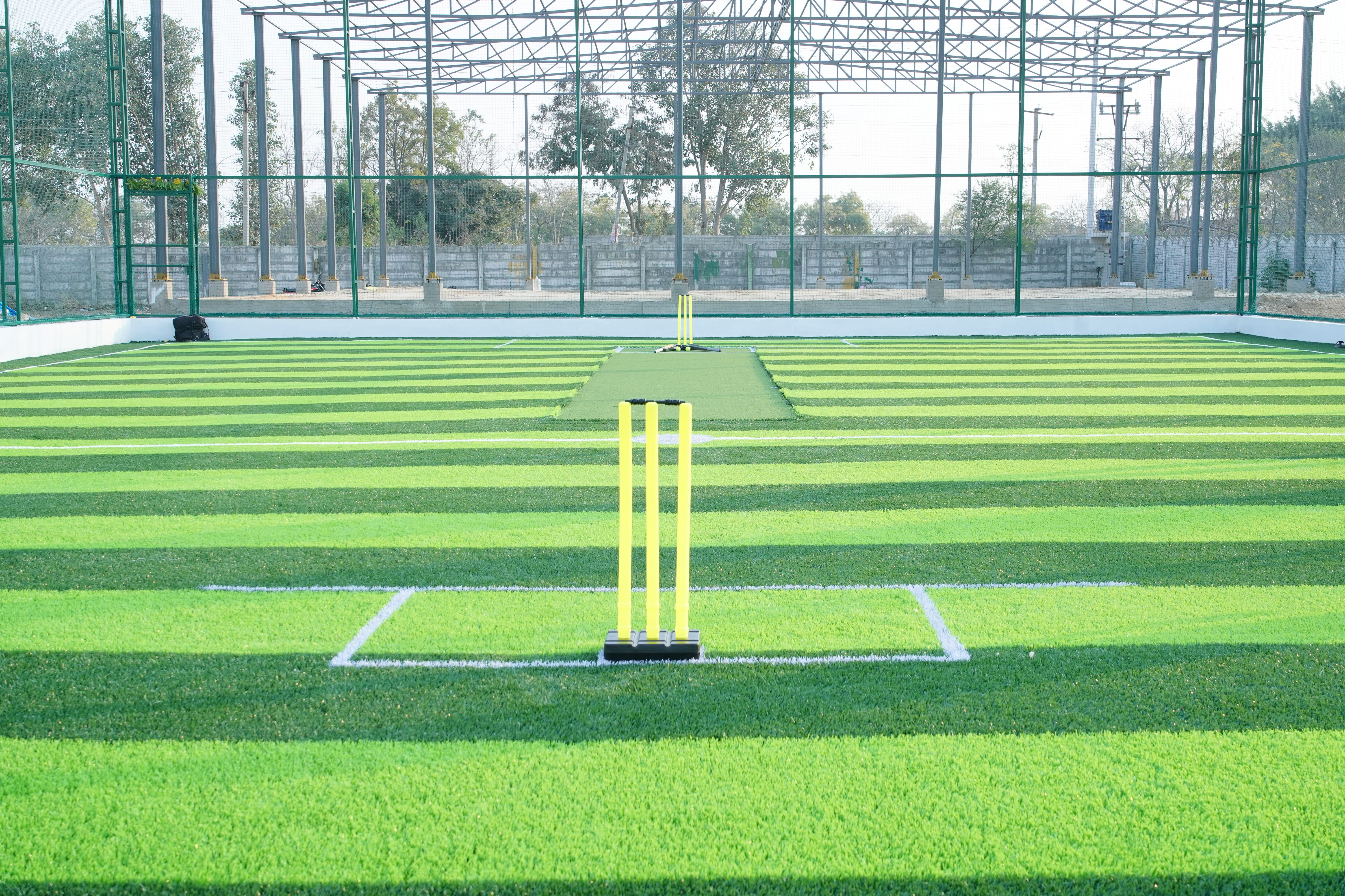 Halftime Sports Club & Cafe