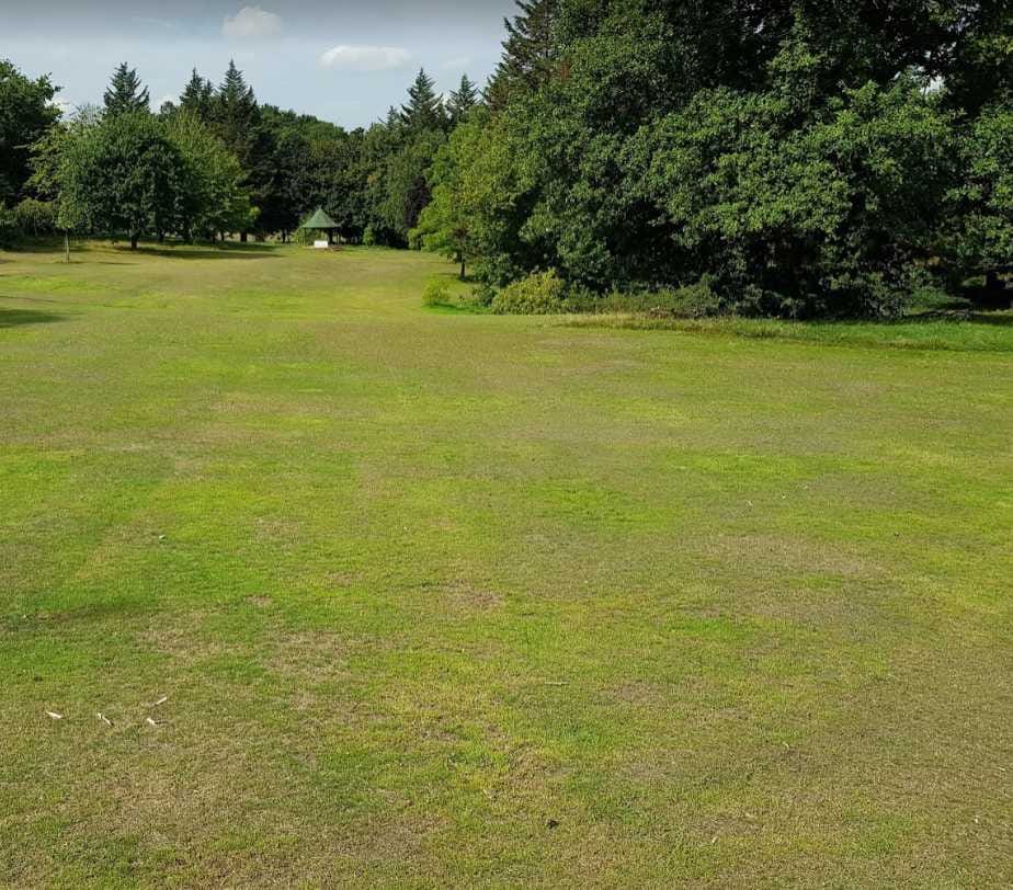 Hanger Hill Park Pitch and Putt