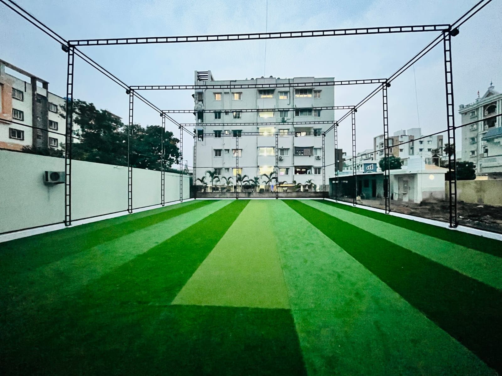 Hit & Run - Box Cricket