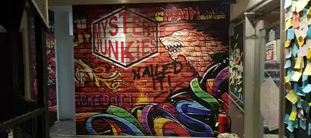 Mystery Junkies by Escape Room