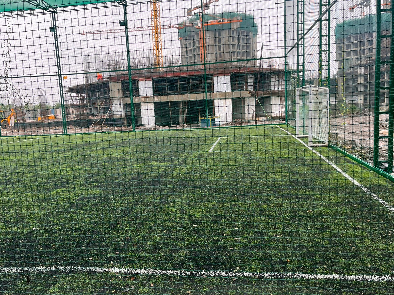Ileseum Raheja District Futsal Turf