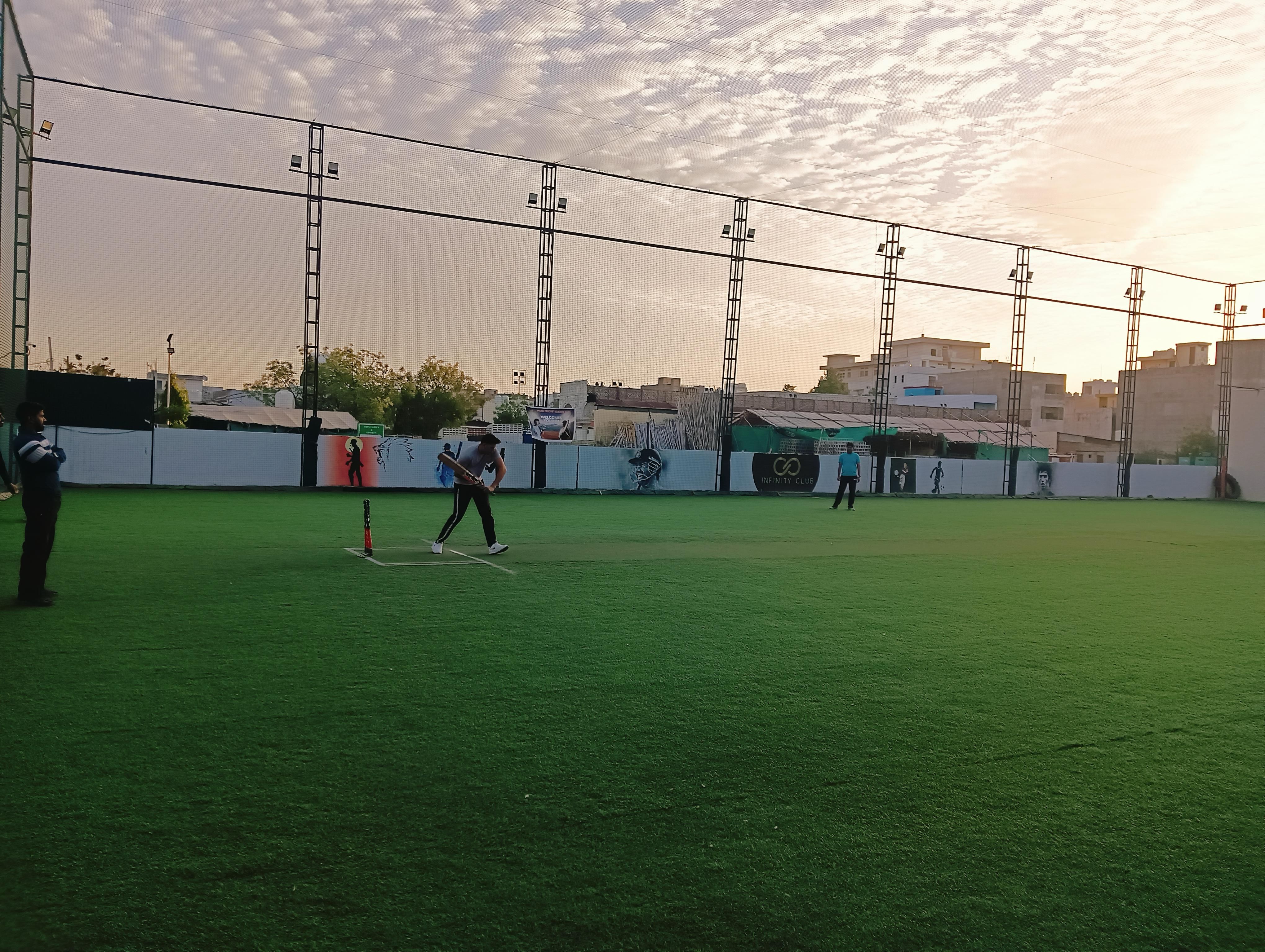 Infinity Club Box Cricket