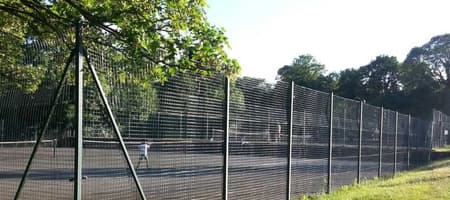 Oakwood Park Tennis Courts