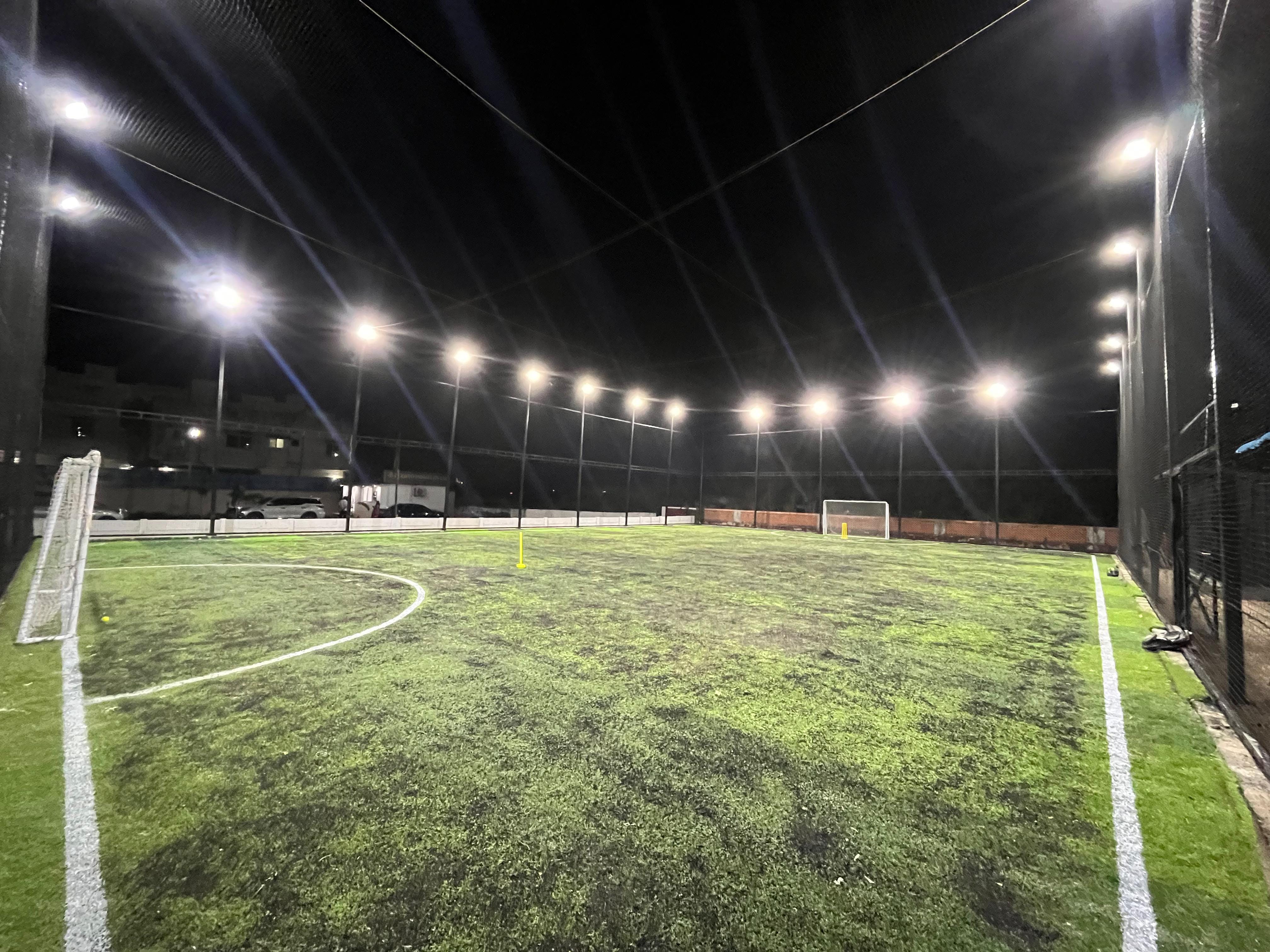 Outlast Sports Arena - Karapakkam