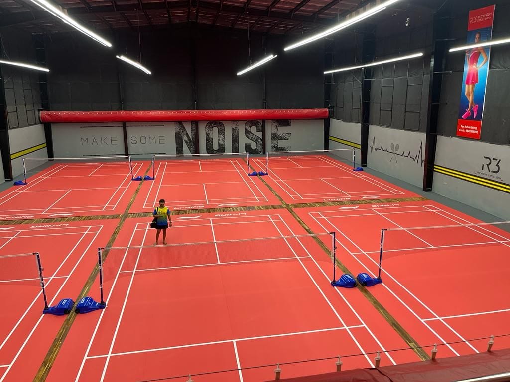 R3 Badminton Academy (RED) Air Cooled