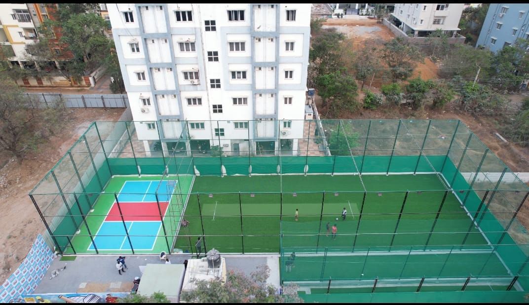 Revoluton.Sports Club