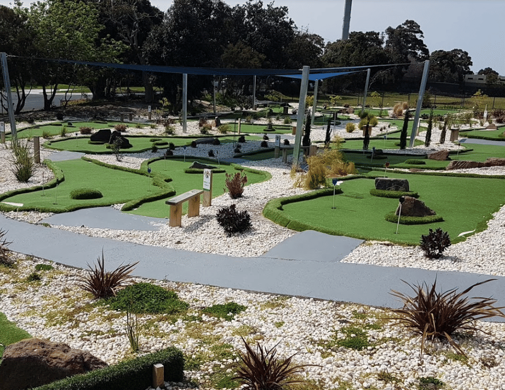 Sandy Mini Golf
