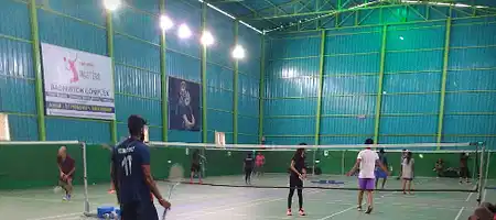 ShuttleMasters Badminton Hall
