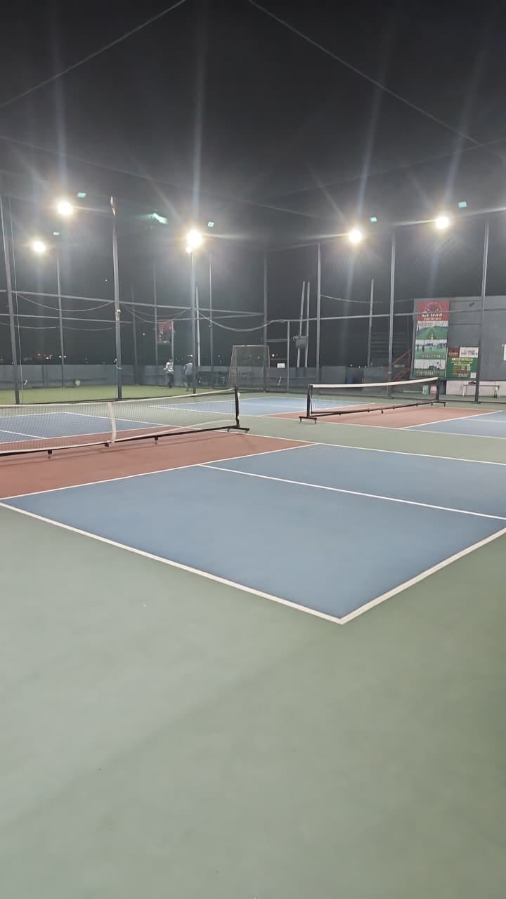SKYX Pickleball Arena