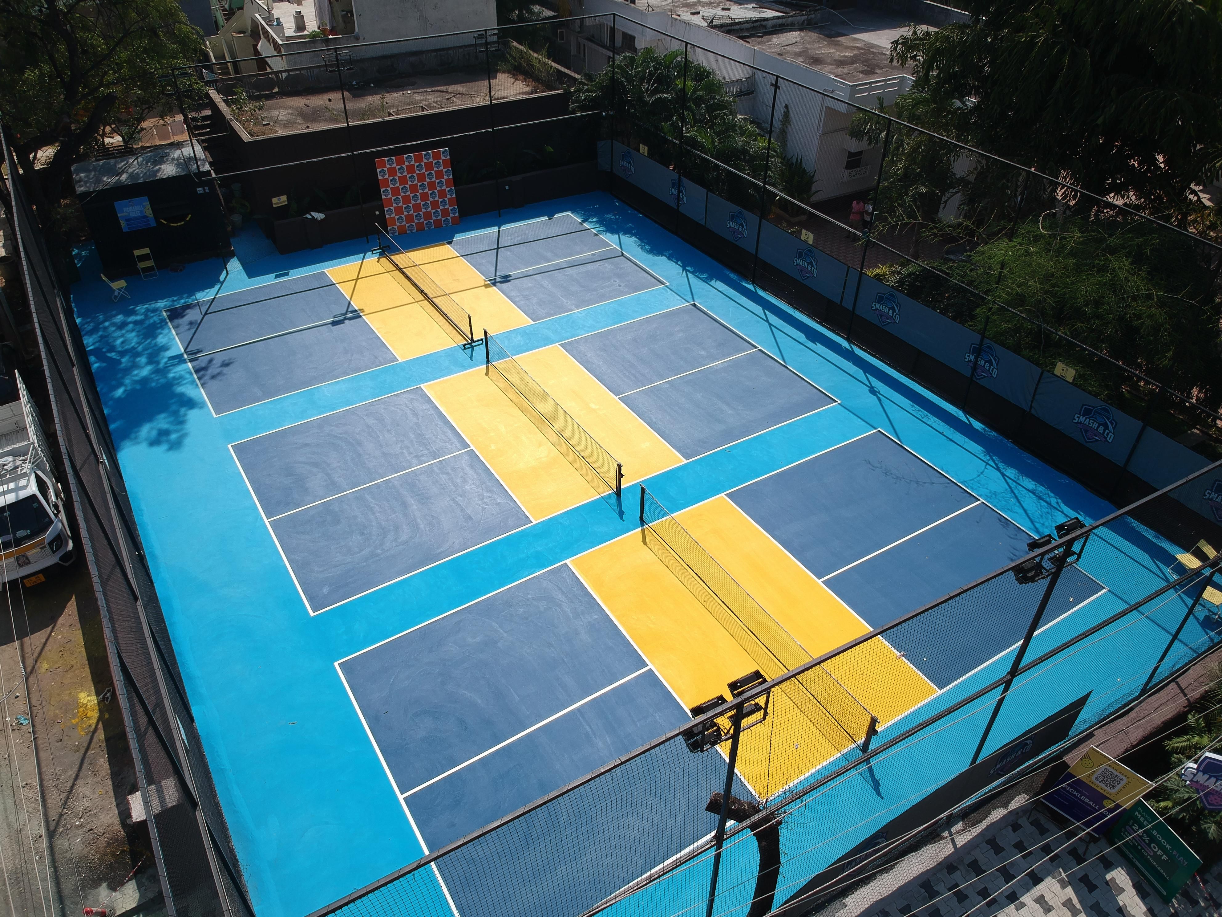 Smash and Co Pickleball Arena