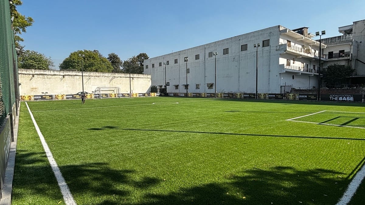 SportVot The Base, Ghitorni