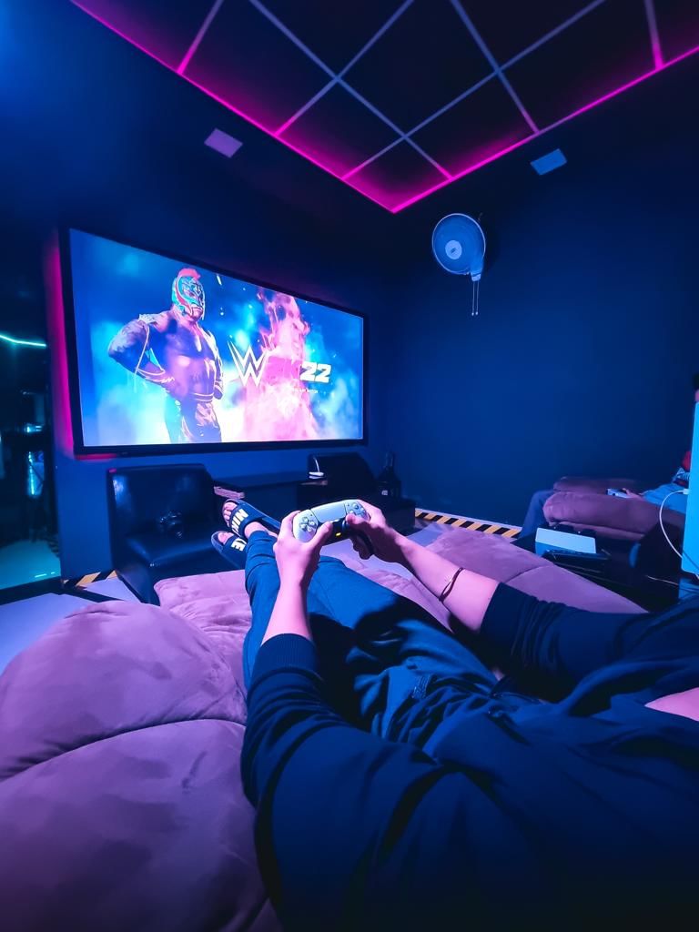 Underground Gaming & Lounge Cafe