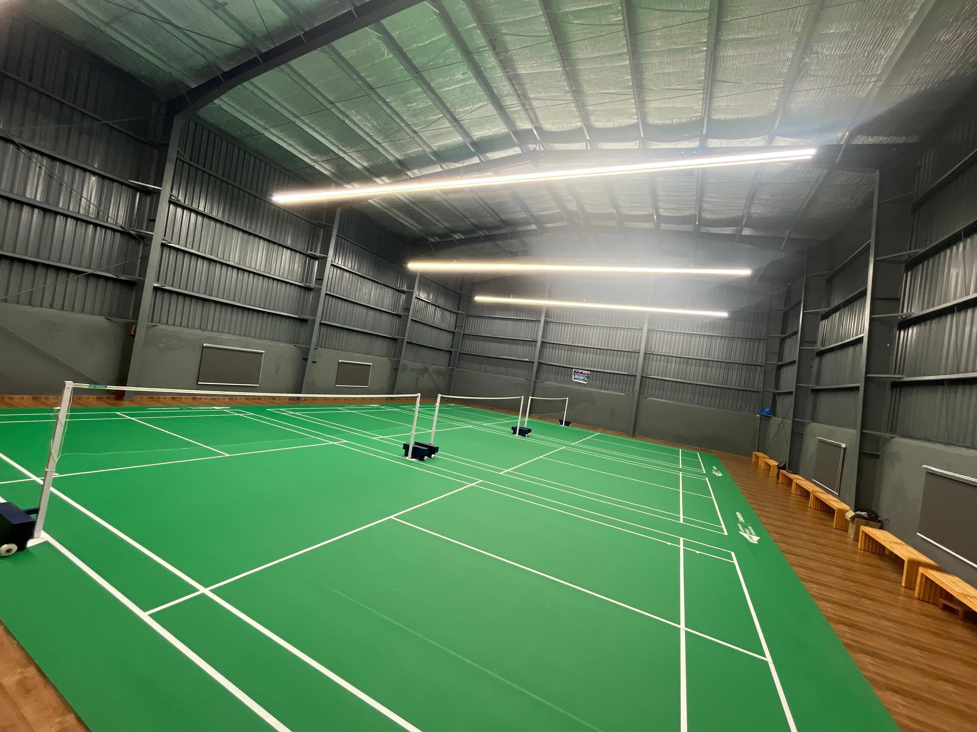 V4 Badminton Academy