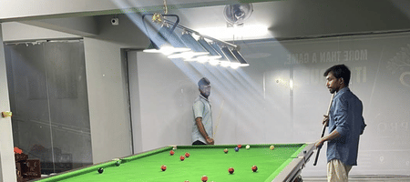 Vanz Pro Cue Club
