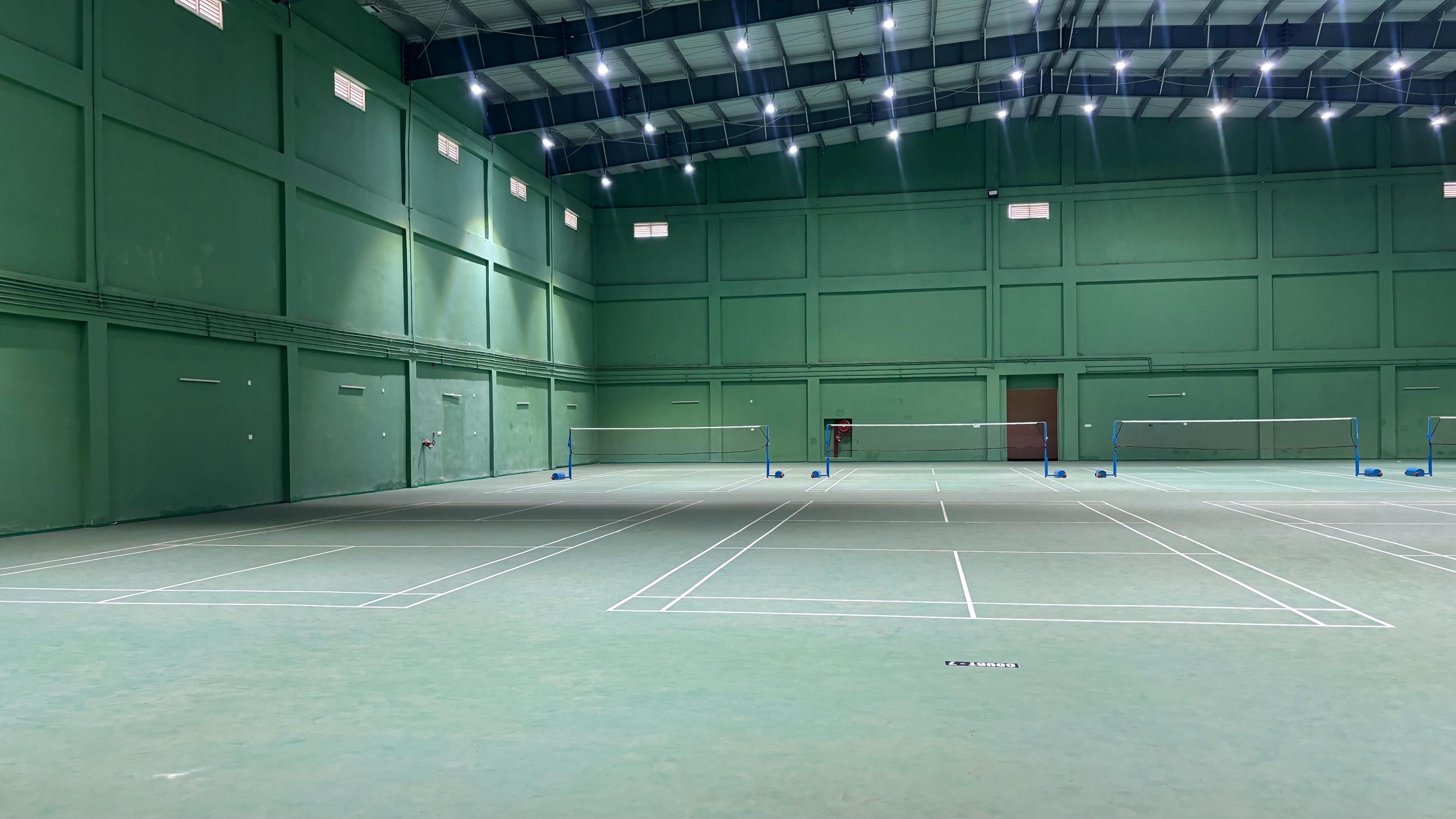 VIZZY All Purpose Indoor Hall